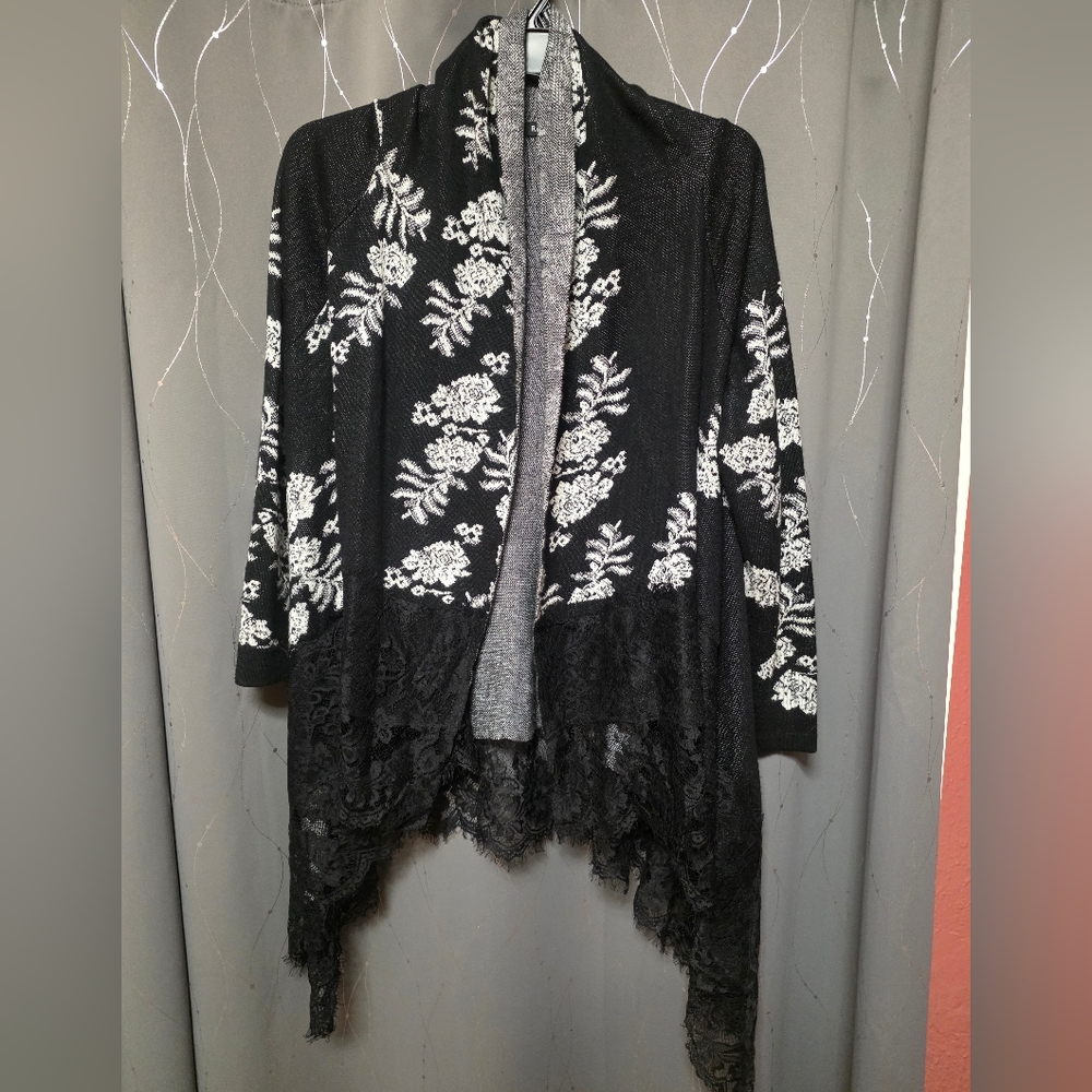 Relativity Black and White Patterned Cardigan